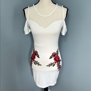 NWOT Sweet Rain Women’s White Floral Cold Shoulder Bodycon Dress Sz S